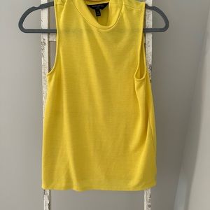 Banana republic yellow sleeveless blouse size xs